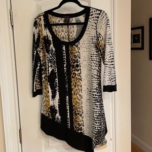 Eva Varro women’s asymmetrical tunic